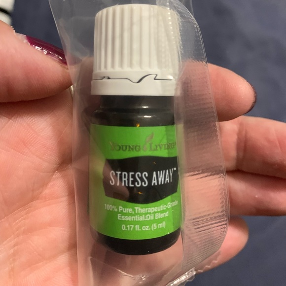 Young living stress away oil